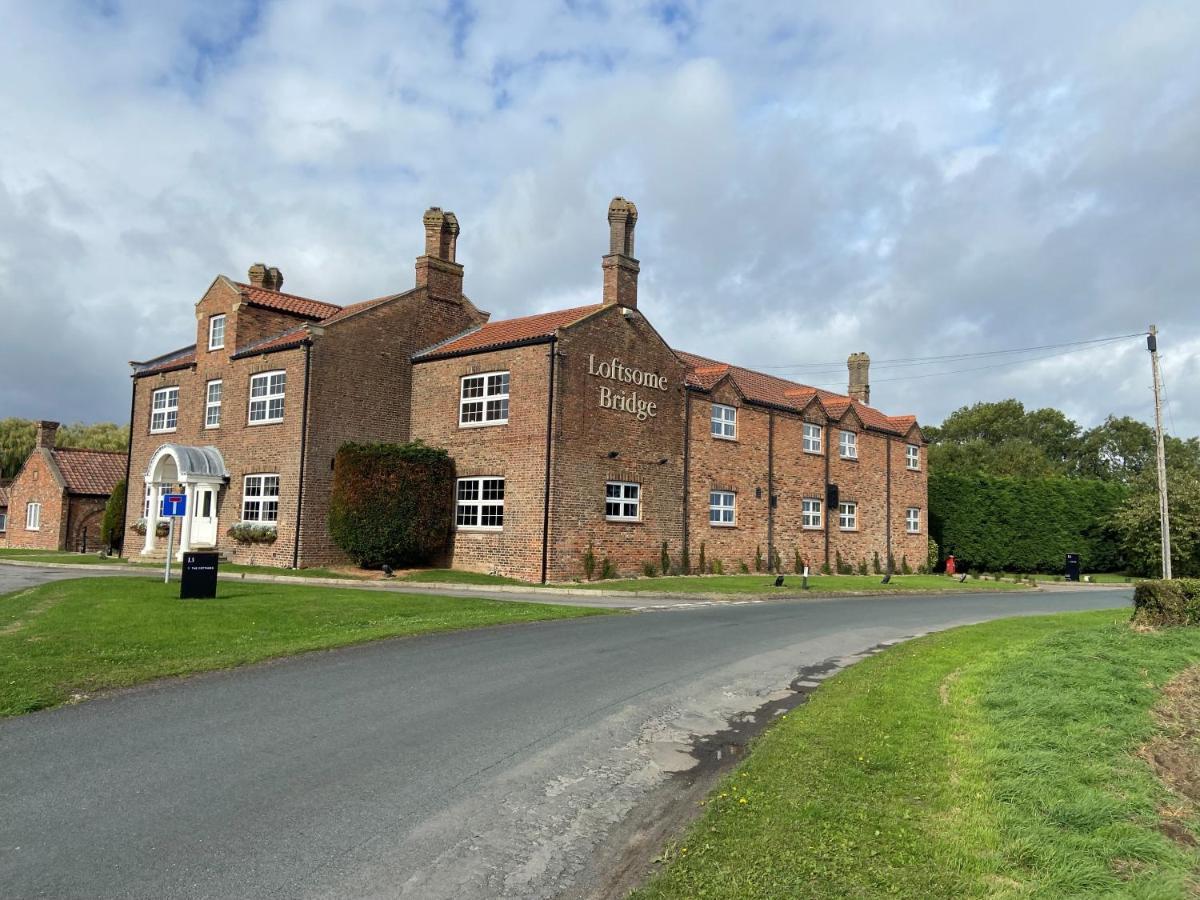 Loftsome Bridge Hotel Wressell
